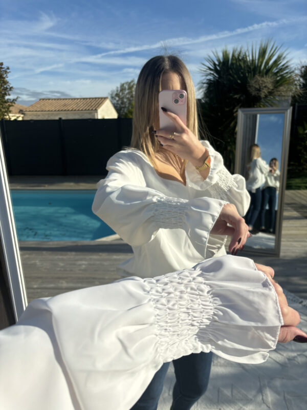 Top manche longue dos nu dentelle