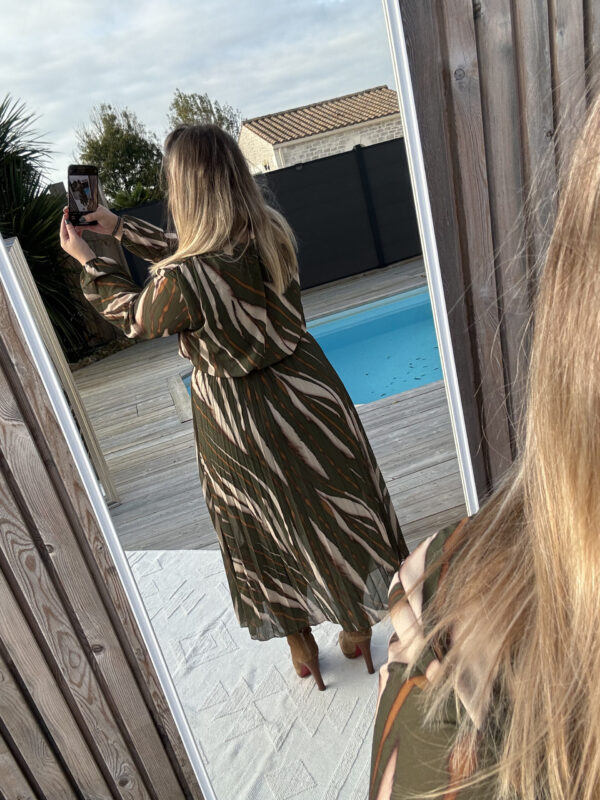 Robe longue imprimé à épaulettes