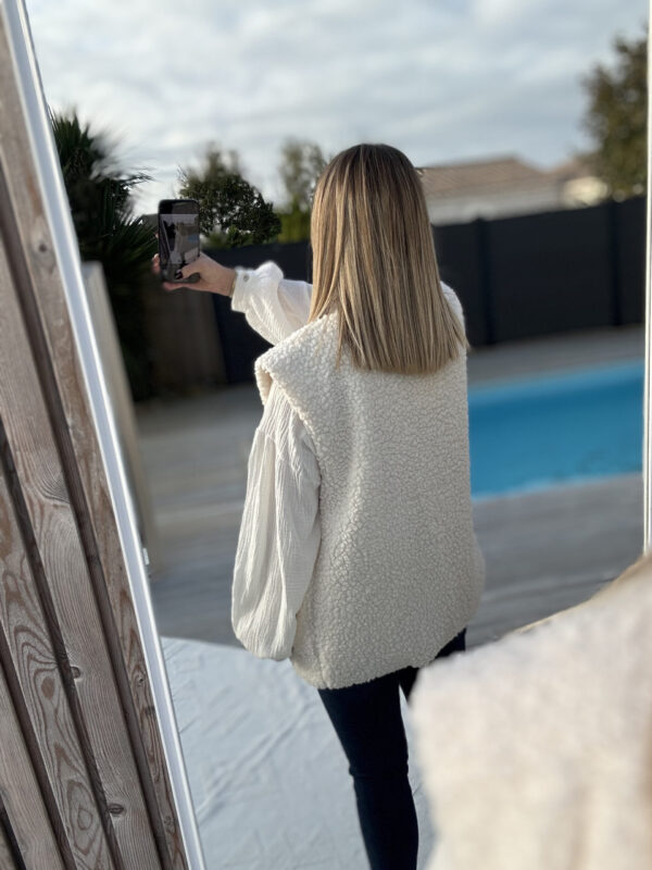 IMG_2686 Veste sans manche moumoute légère