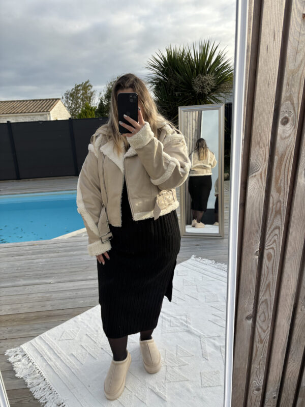 IMG_2707 Veste perfecto court simili cuir / moumoute