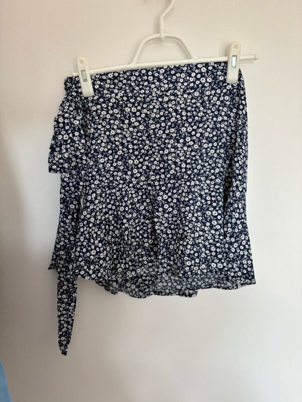 Jupe short fluide fleuri