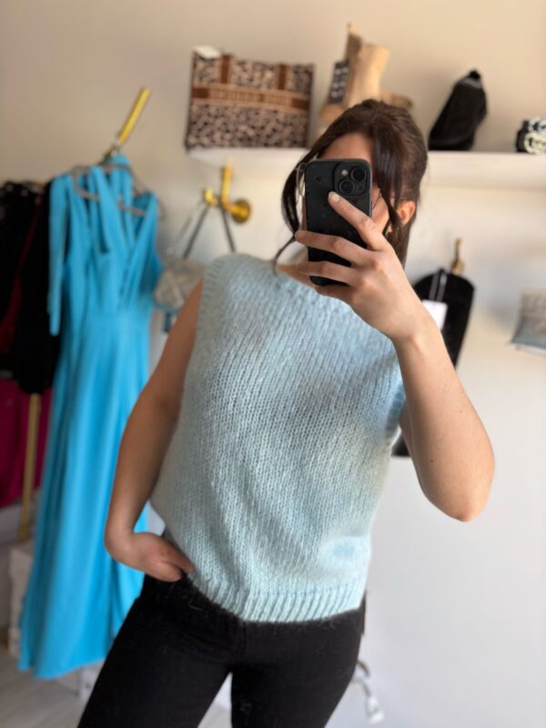 Pull sans manches col rond