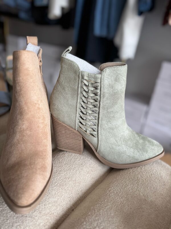 Bottines santiags en suédine