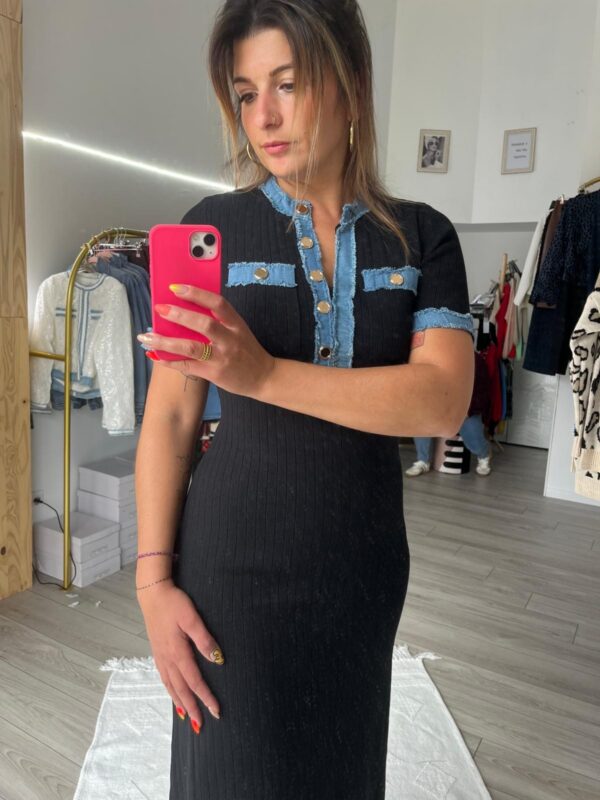 robe bleu2 Robe longue maille côtelée col V détails denim